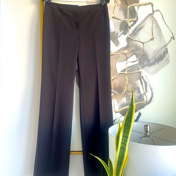 Tahari Pants - NWT Tahari career pin stripe pants| tahari casual pants | size 6